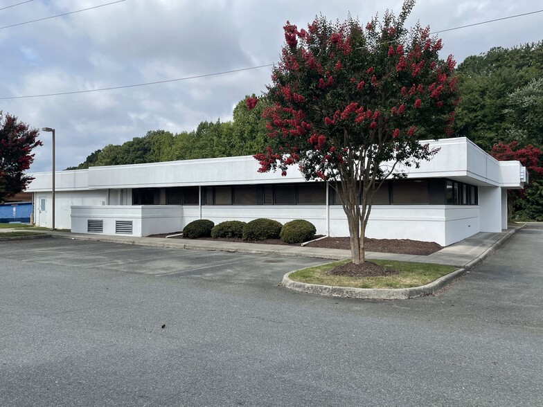 Primary Photo Of 11263 Air Park Rd, Ashland Research And Development For Lease