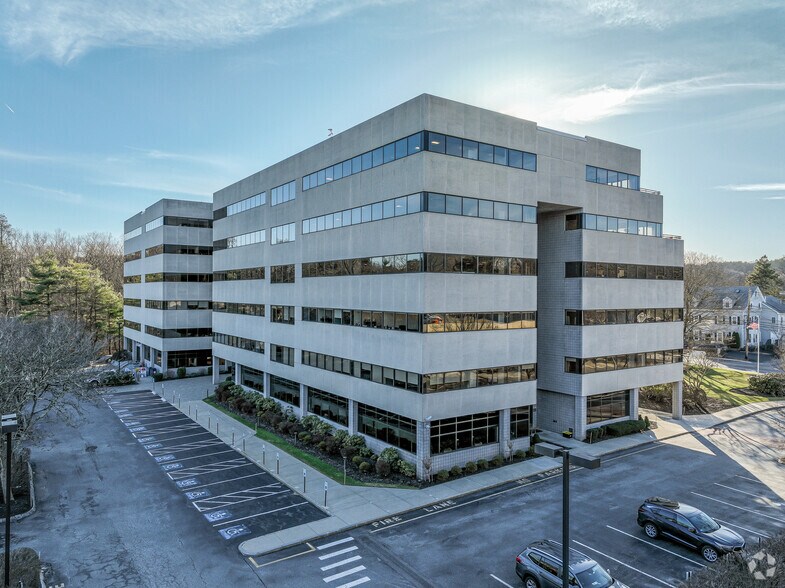 More Photos Of 800 South St, Waltham Office For Lease