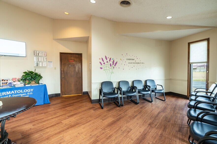 More Photos Of 8506 Wesley St, Greenville Medical For Sale