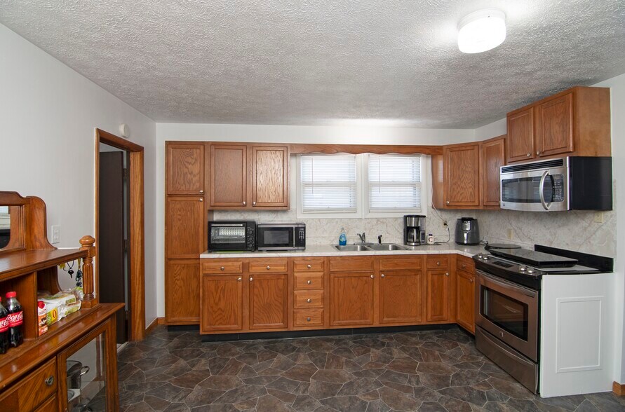 More Photos Of 439 Main Street, Rainelle Storefront Retail Residential For Sale