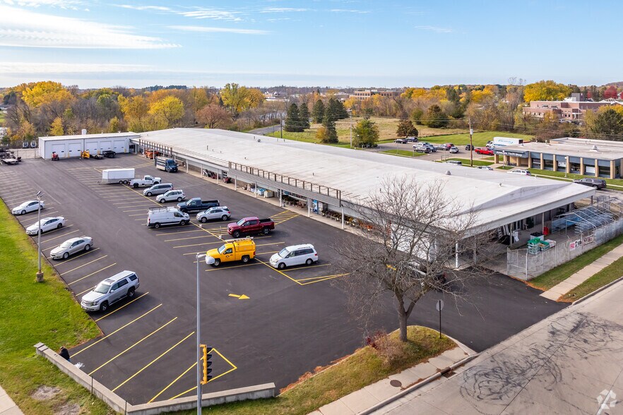 More Photos Of 401 Bernard St, Watertown General Retail For Lease
