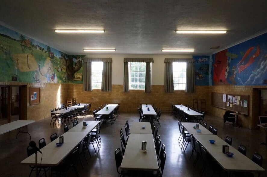 More Photos Of 719 S Fayette St, Washington Court House Flex For Sale