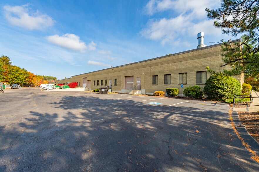 More Photos Of 16 Esquire Rd, North Billerica Research And Development For Lease
