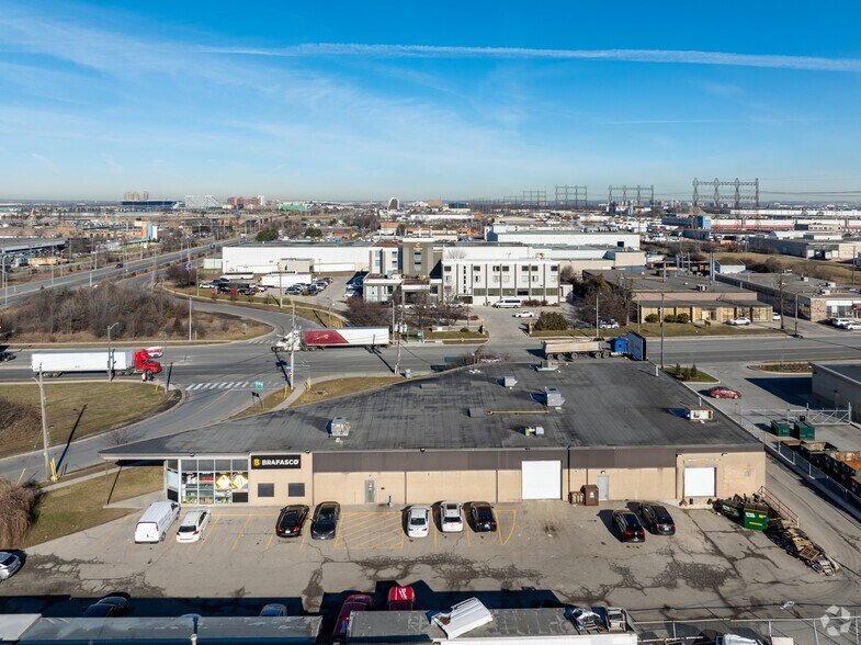 More Photos Of 75 City View Dr, Toronto Service For Lease