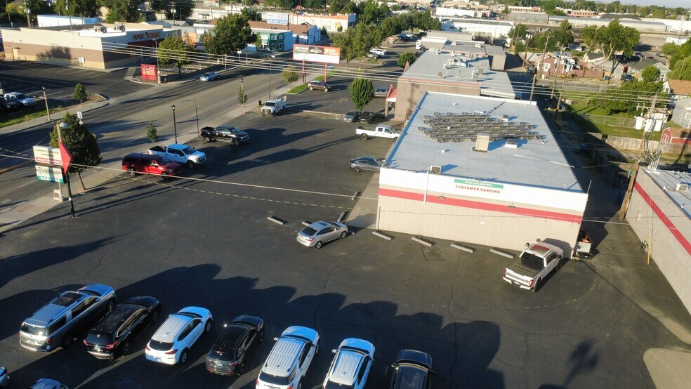 More Photos Of 211-221 11th Ave N, Nampa Auto Repair For Sale