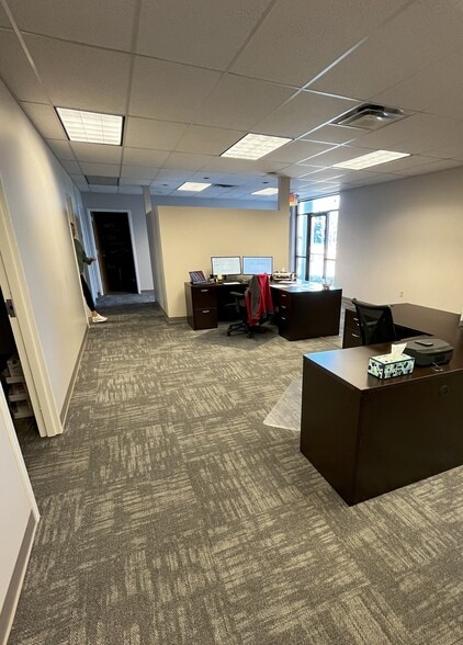 More Photos Of 612-614 Cepi Dr, Chesterfield Office For Sale