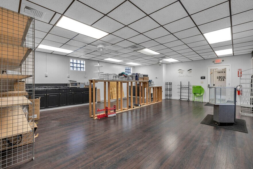 More Photos Of 3420 4th Ave, Beaver Falls Storefront Retail Office For Sale