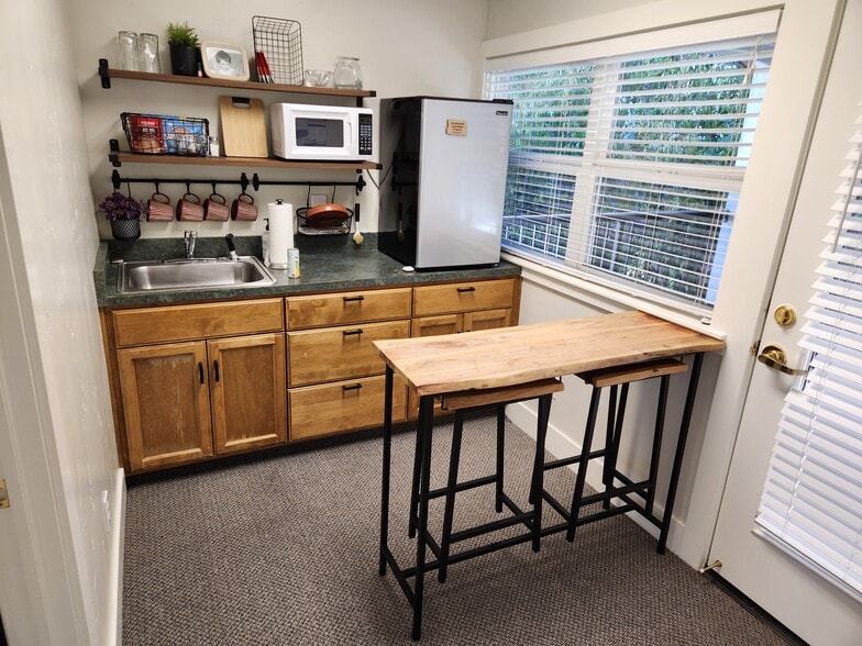 More Photos Of 1285 High St, Auburn Office For Sale