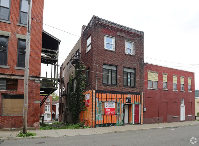Primary Photo Of 7 Avenue D, Johnson City Storefront Retail Residential For Sale