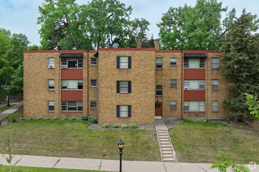 More Photos Of 235 Exeter Pl, Saint Paul Apartments For Sale