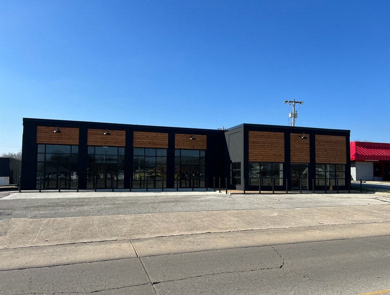 More Photos Of 807 N Commerce St, Ardmore General Retail For Lease