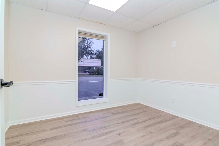More Photos Of 3205 W Waters Ave, Tampa Medical For Sale