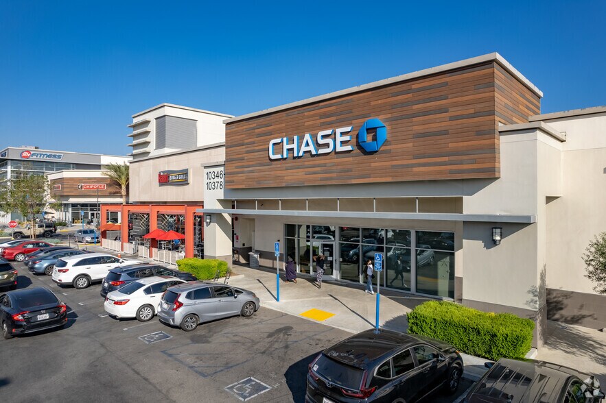 More Photos Of 10340 Sepulveda Blvd, Mission Hills General Retail For Lease
