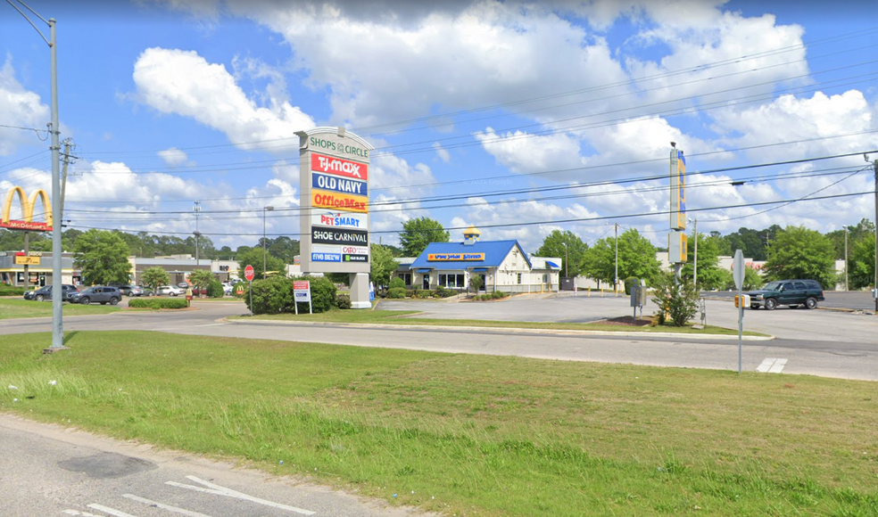 Primary Photo Of 3518 Ross Clark Cir, Dothan Fast Food For Lease