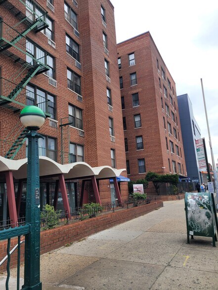 More Photos Of 8635 Queens Blvd, Elmhurst Apartments For Lease