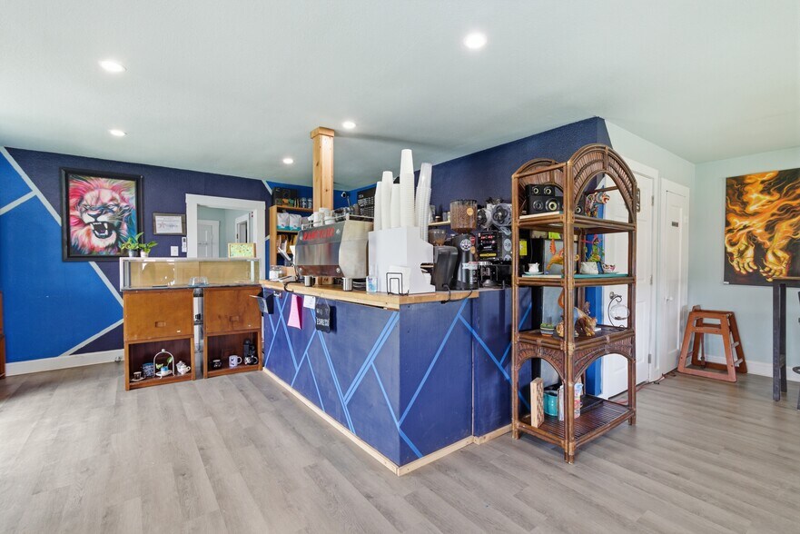 More Photos Of 201 S 31st St, Temple General Retail For Sale