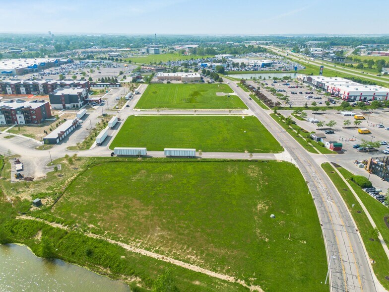 More Photos Of 775 Colemans Crossing Blvd, Marysville Storefront For Lease