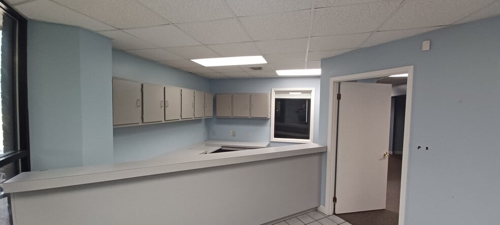 More Photos Of 210 Exchange Pl NW, Huntsville Office For Lease