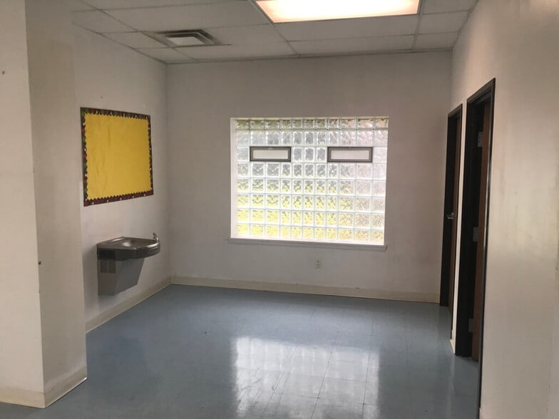 More Photos Of 18440 John R St, Detroit Religious Facility For Sale