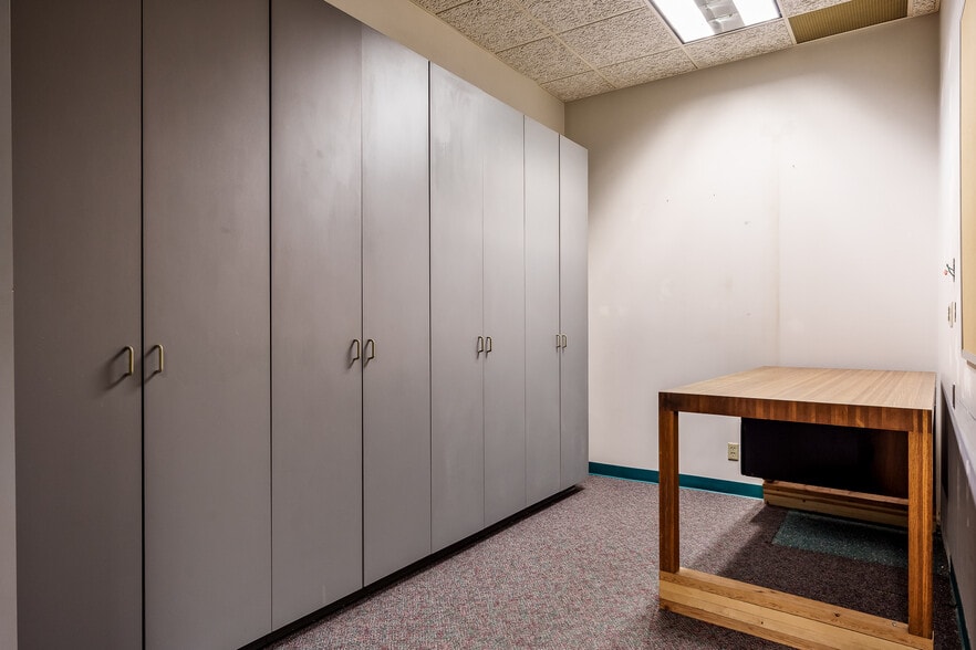 More Photos Of 6212 Material Ave, Loves Park Warehouse For Sale