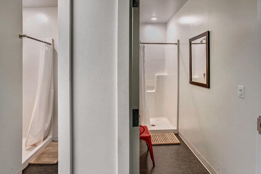 More Photos Of 1000 1st Ave S, Seattle Office For Lease