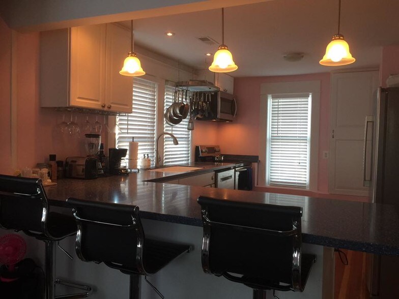 More Photos Of 1019 Berryville Ave, Winchester Storefront Retail Residential For Sale