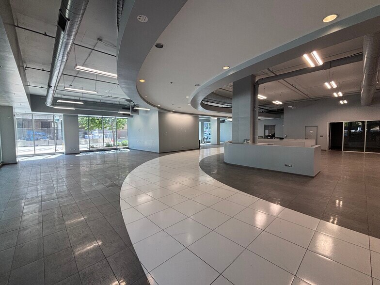 More Photos Of 645-659 W Randolph St, Chicago Apartments For Lease