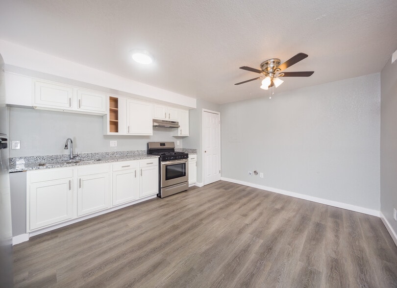 More Photos Of 238 W Navajo Rd, Tucson Apartments For Sale