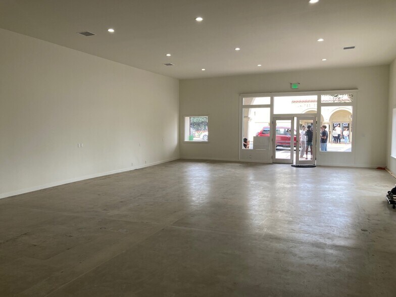 More Photos Of 202 E Ojai Ave, Ojai Storefront For Lease