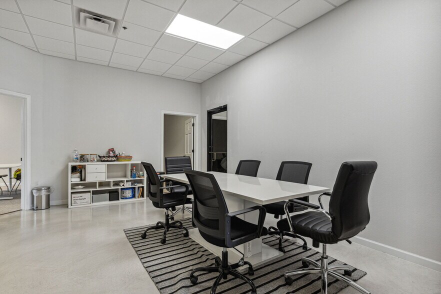 More Photos Of 8501 Wade Blvd, Frisco Medical For Lease