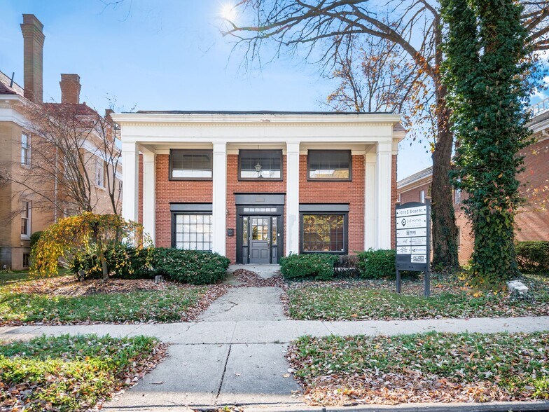 More Photos Of 1015 E Broad St, Columbus Coworking Space