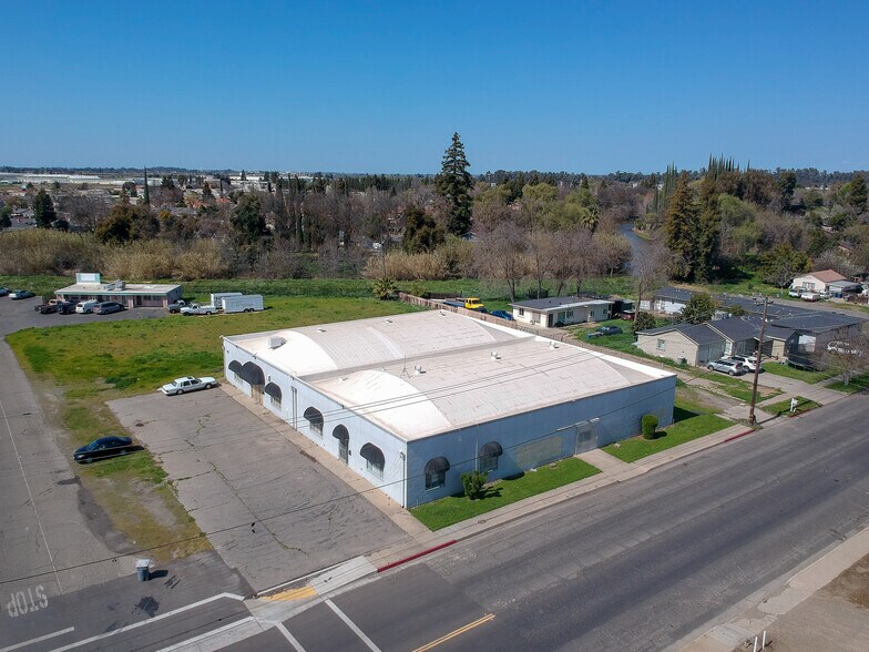 More Photos Of 1505-1507 W 18th St, Merced Warehouse For Sale
