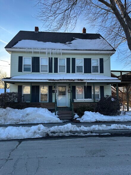 More Photos Of 14 High St, Pembroke Multifamily For Sale
