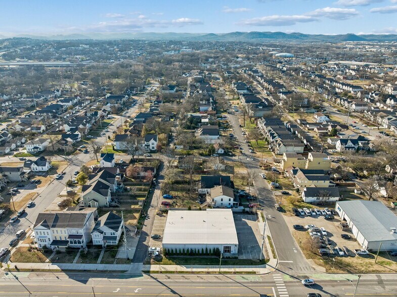 More Photos Of 5101 Kentucky Ave, Nashville Office For Sale
