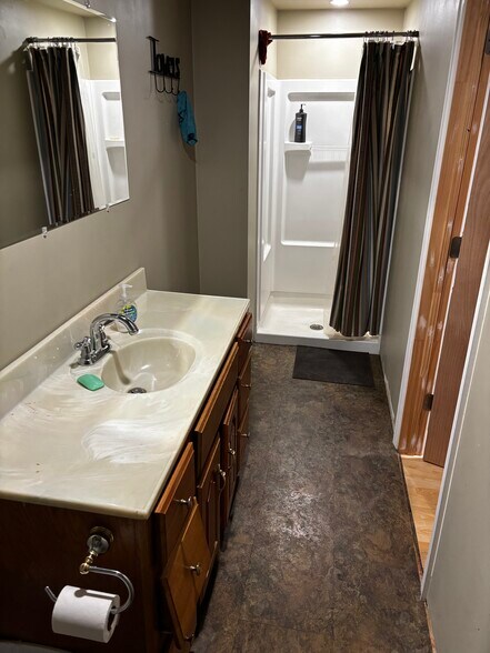 More Photos Of 330 Strode Ave, Coatesville Auto Repair For Lease