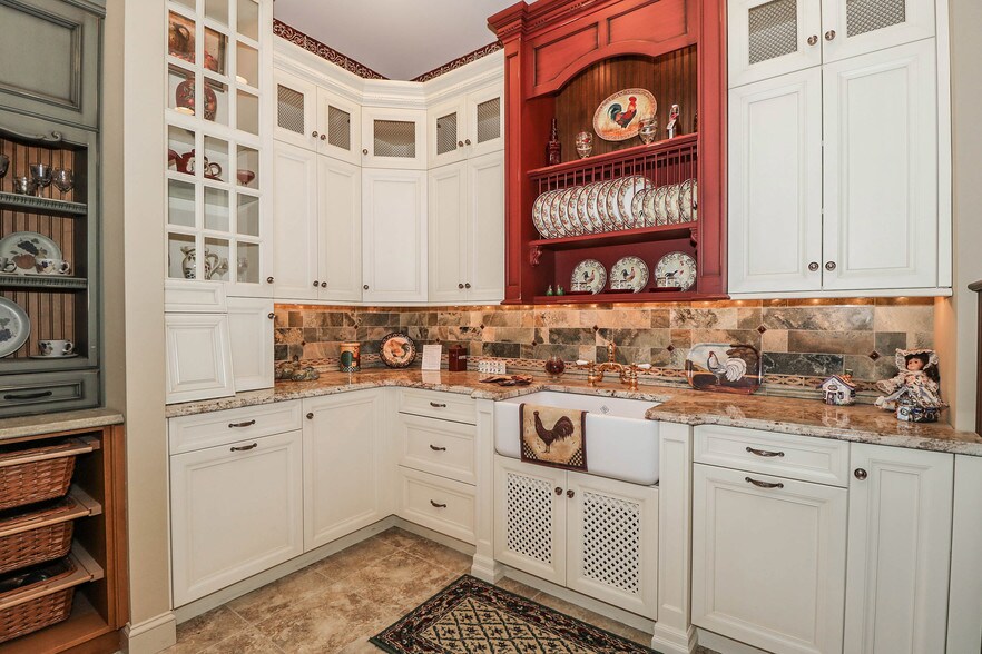 More Photos Of 240 US Highway 206, Flanders Restaurant For Lease