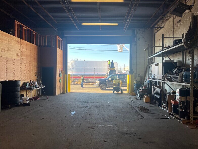 More Photos Of 3101 E. Ontario, Philadelphia Warehouse For Lease