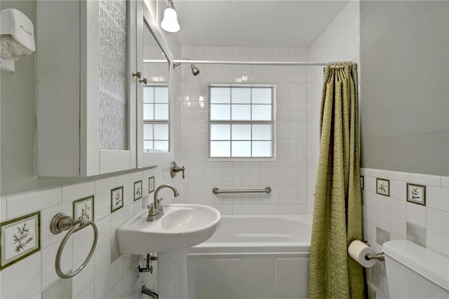 More Photos Of 4400 Norwood Ln, Austin Land For Lease