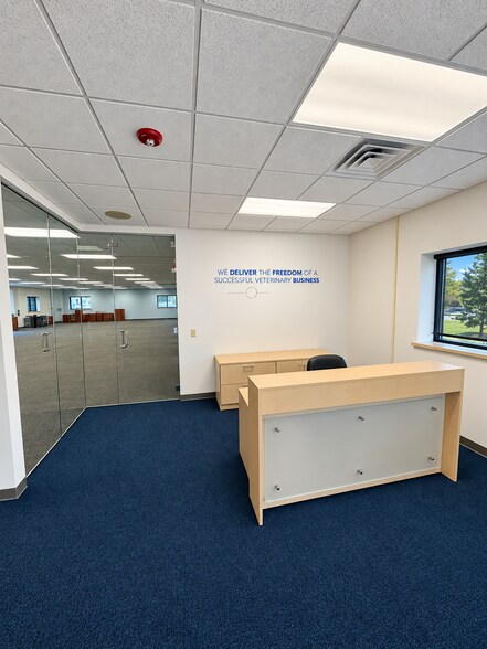 More Photos Of 302-304 Ohio St, Oshkosh Office For Sale