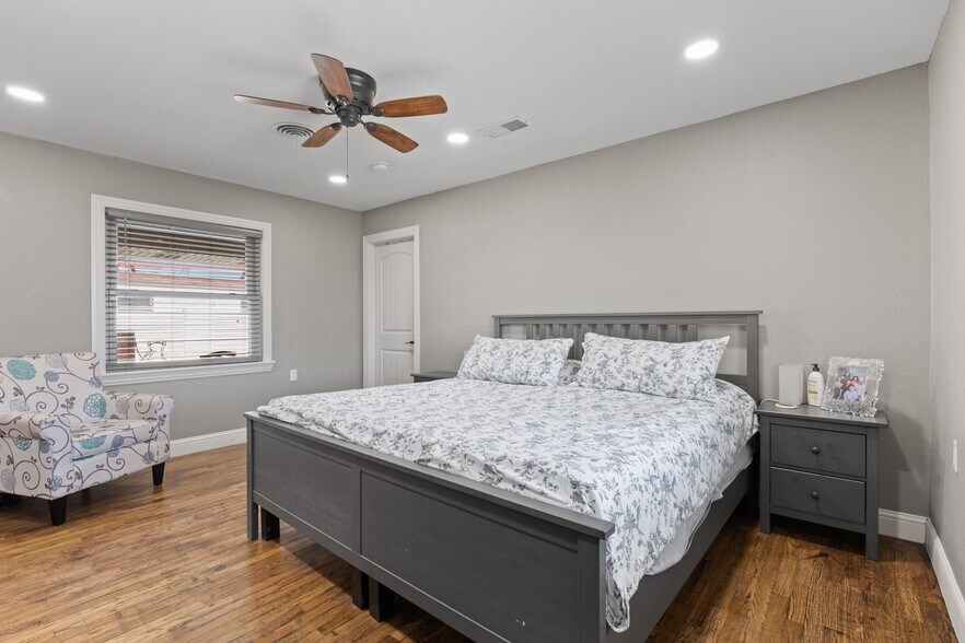 More Photos Of 1641 E Henderson St, Cleburne Land For Sale