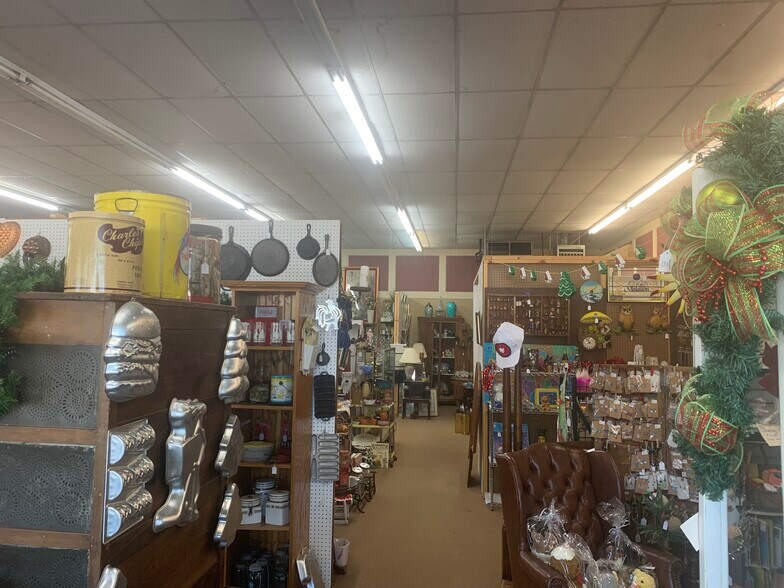 More Photos Of 302 Alabama St, Columbus General Retail For Sale