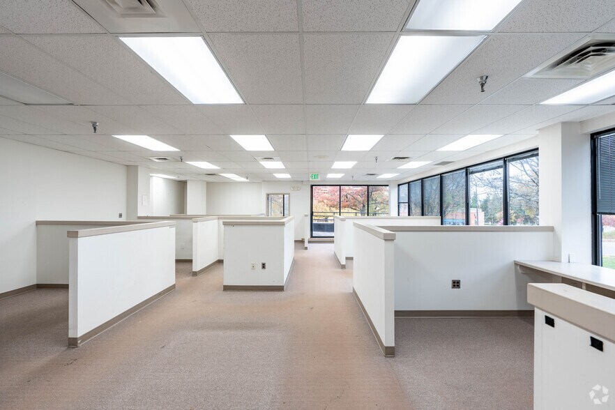 More Photos Of 8808 & 8818 Centre Park Dr, Columbia Unknown For Lease
