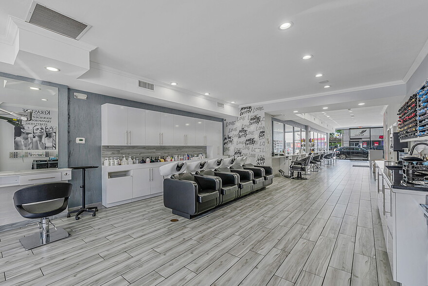 More Photos Of 218 Sunrise Hwy, Rockville Centre Storefront Retail Residential For Lease
