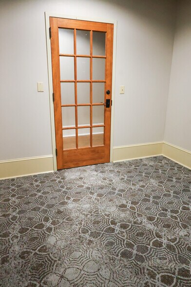 More Photos Of 200 Brookstown Ave, Winston-Salem Loft Creative Space For Lease