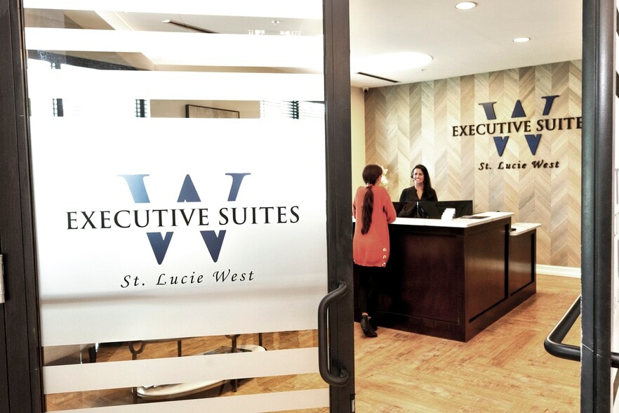 More Photos Of 1860 SW Fountainview Blvd, Port Saint Lucie Office For Lease