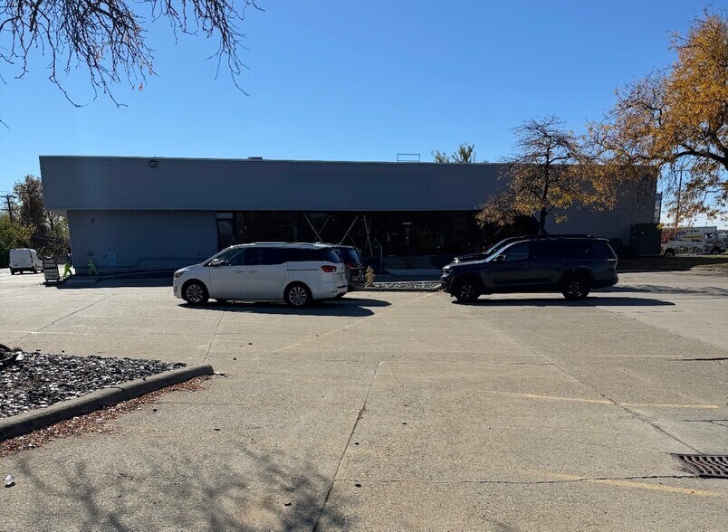 Primary Photo Of 35700 Groesbeck Hwy, Clinton Township Warehouse For Sale