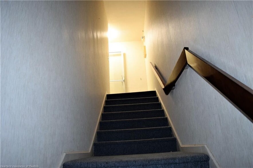 More Photos Of 2 W Main St, Avon Park Office Residential For Sale