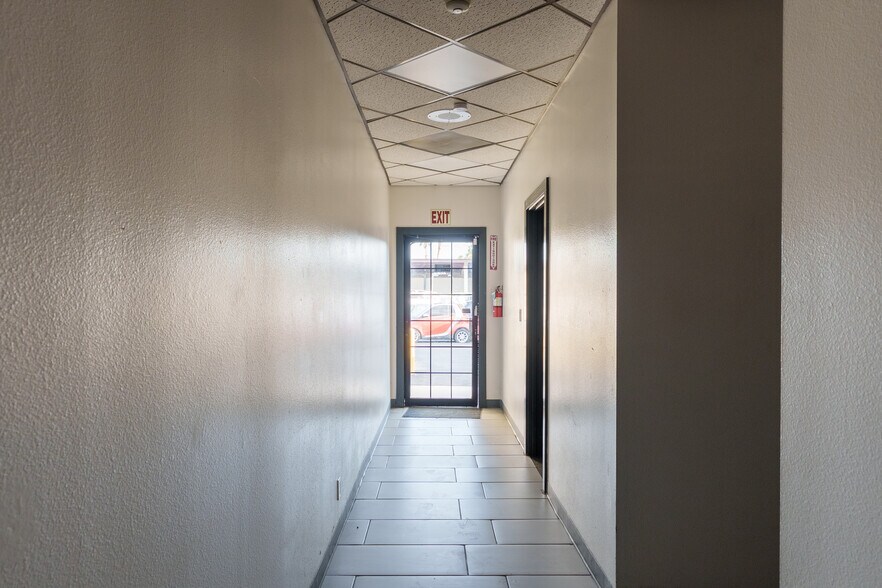 More Photos Of 83373-83407 State Highway 111, Indio Auto Dealership For Lease