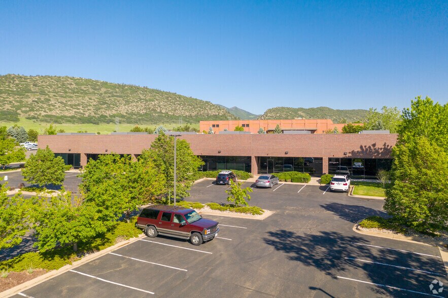 More Photos Of 7961 Shaffer Pky, Littleton Light Distribution For Lease