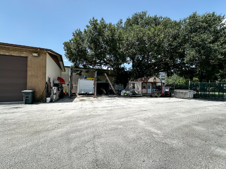 More Photos Of 3231 Drane Field Rd, Lakeland Industrial For Lease